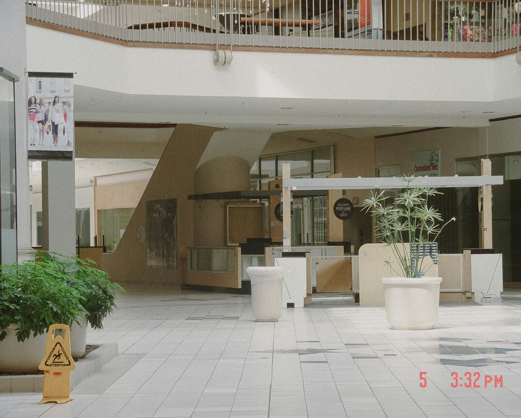 mall security camera footage